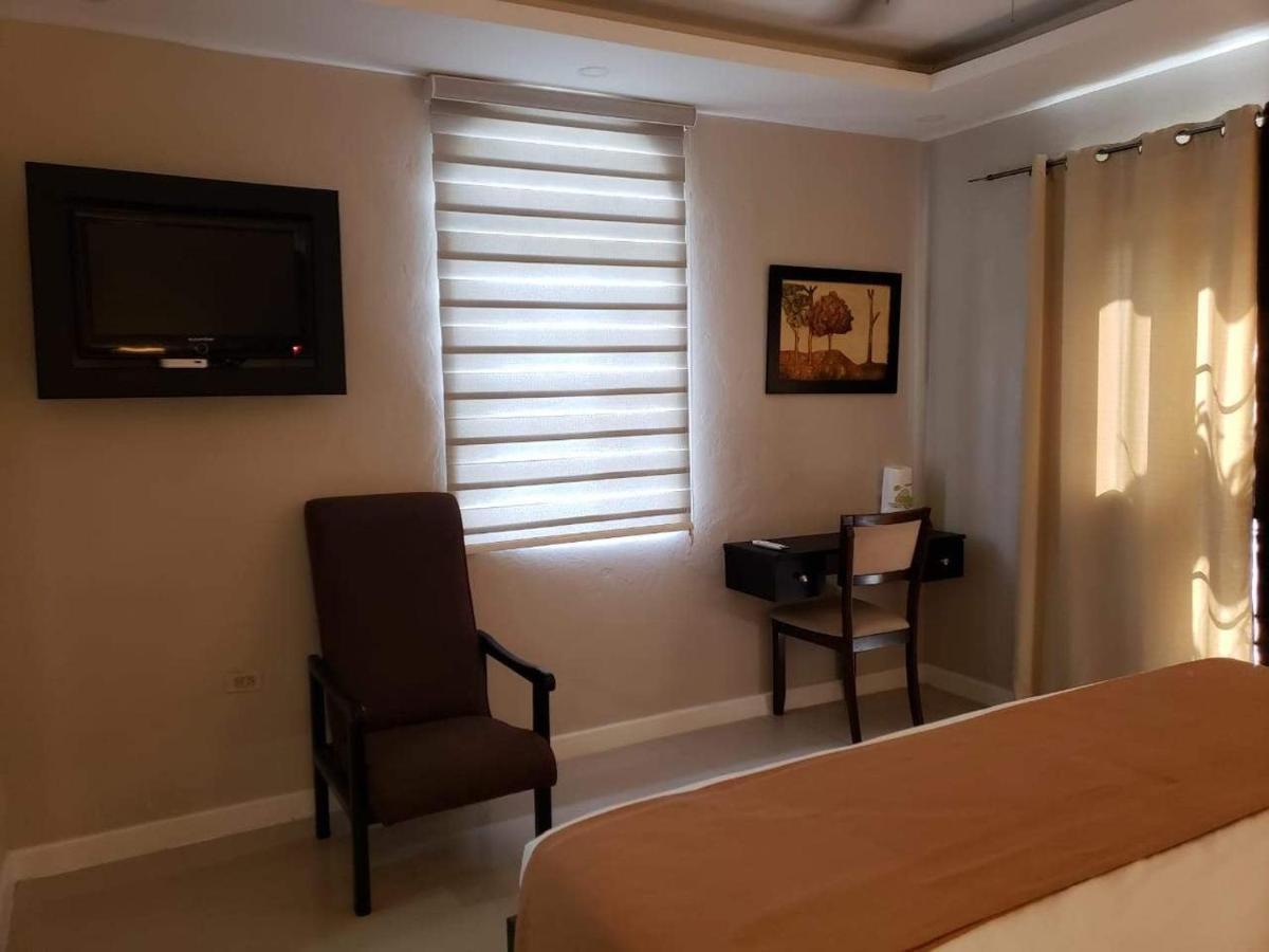 Christar Villas Hotel คิงส์ตัน ภายนอก รูปภาพ