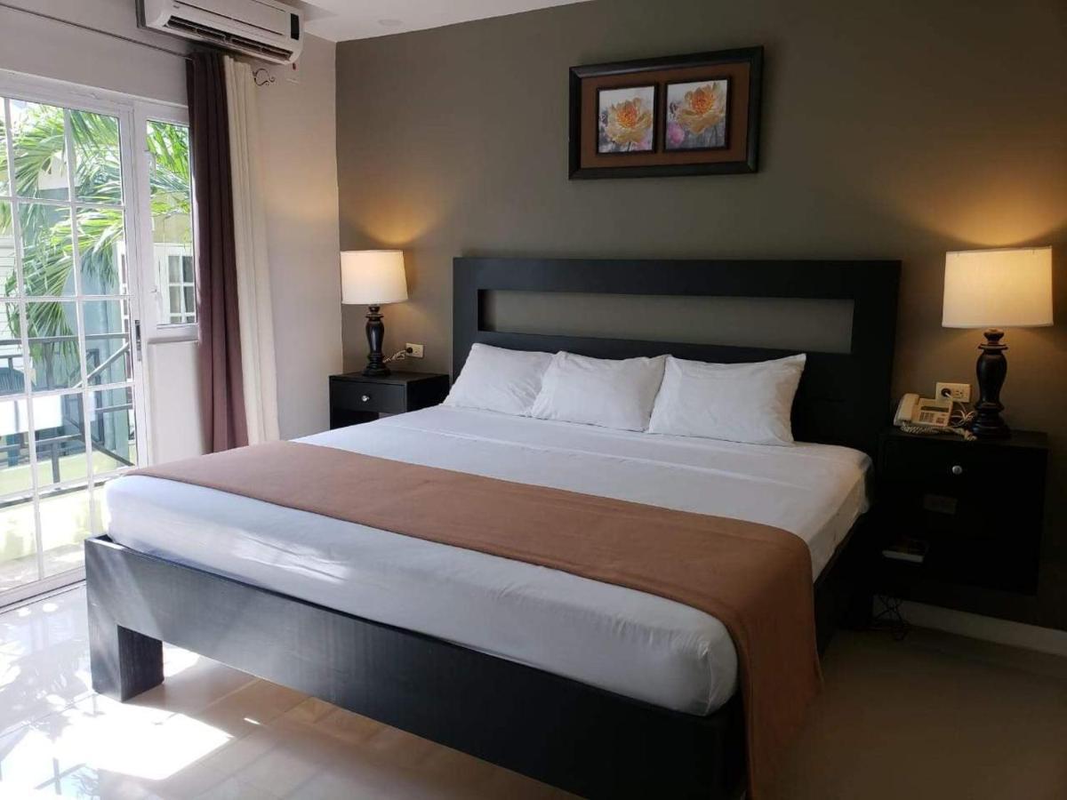 Christar Villas Hotel คิงส์ตัน ภายนอก รูปภาพ